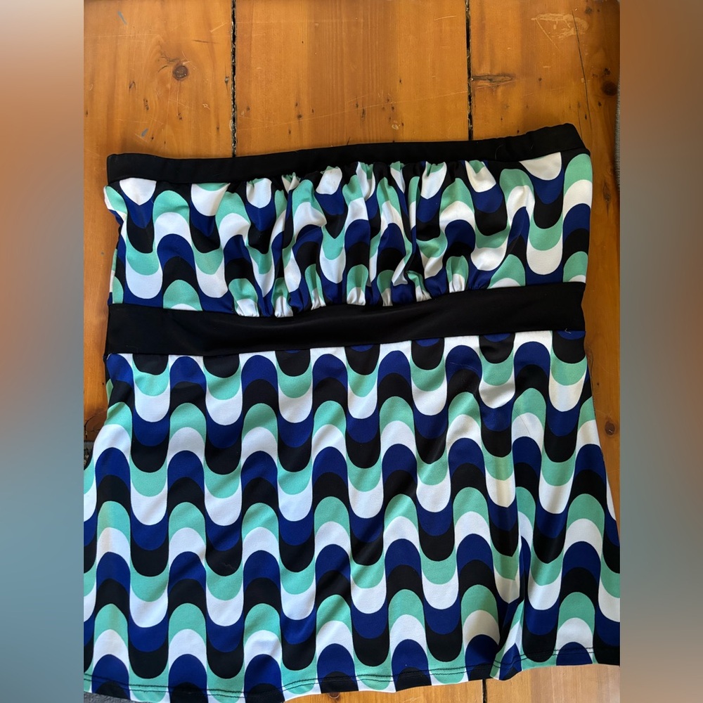 Strapless top